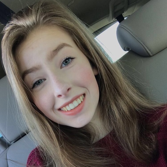 Meet your Posher, Lindsey - Picture 1 of 1